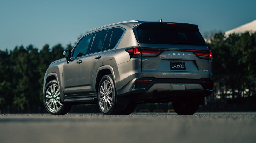 Lexus PH now accepting pre-orders for 2022 LX image