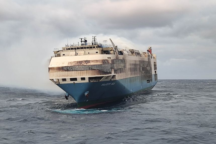Did over 4k Porsche, Audi, VW, Bentley cars burn aboard this ship? image