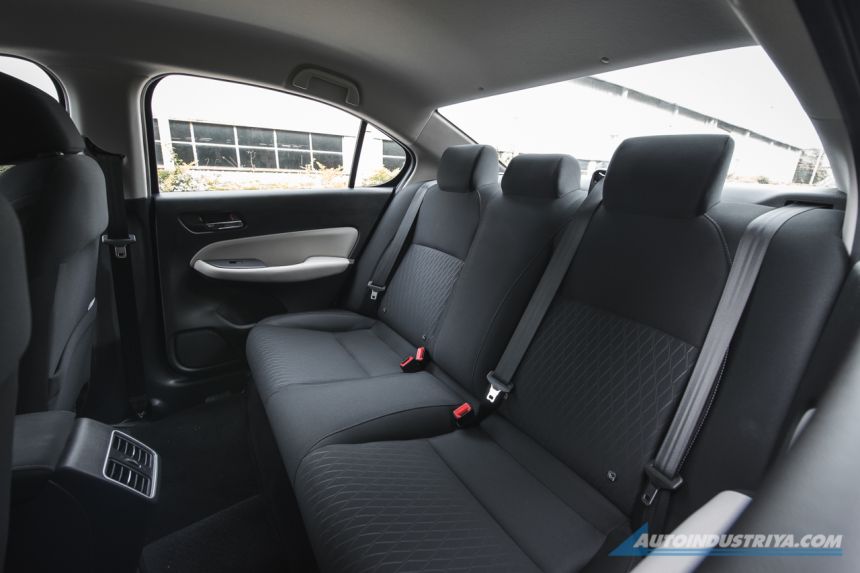 2021 Honda City V image