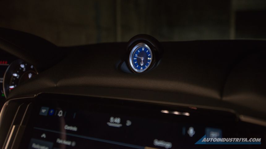 Maserati Ghibli Hybrid image