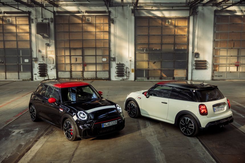 Mini honors legendary female racer with Cooper Pat Moss Edition image