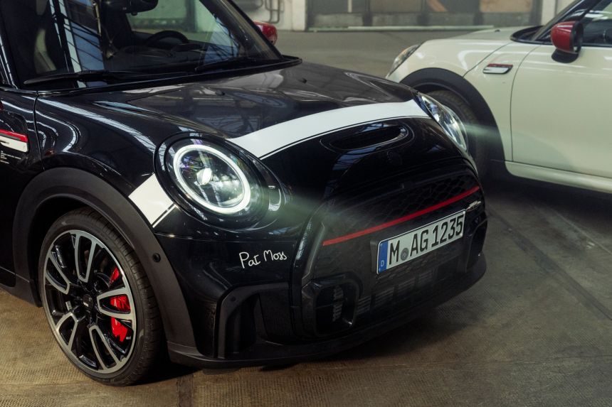 Mini honors legendary female racer with Cooper Pat Moss Edition image
