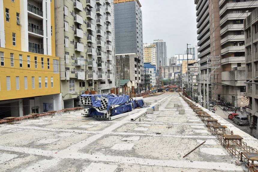 DPWH just about ready to open Binondo-Intramuros Bridge image