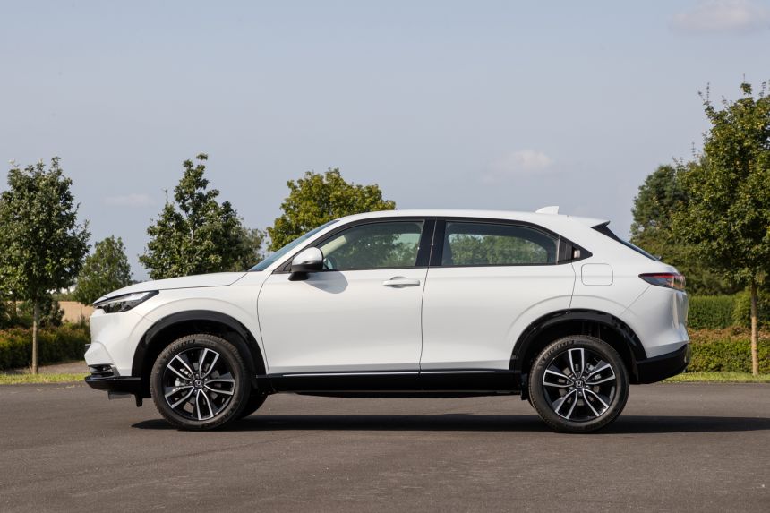 2022 Honda HR-V starts at about PHP 1.3M; turbo variant available image