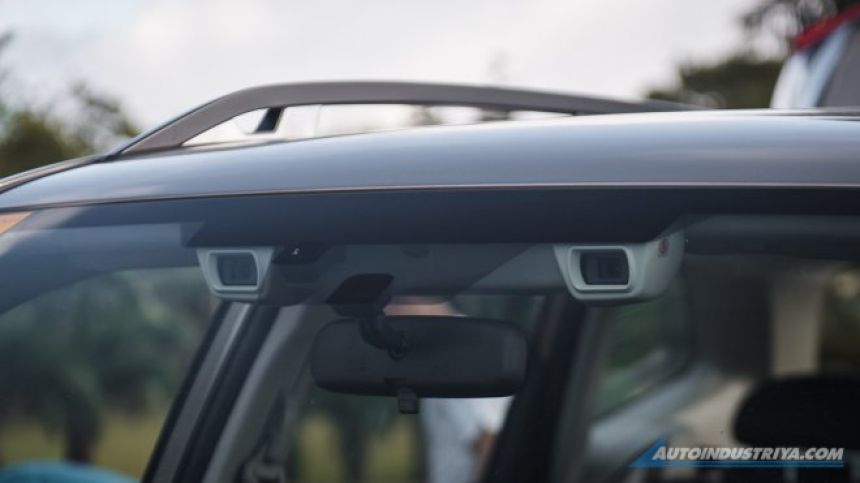 Are smart driving features making drivers dumber? image