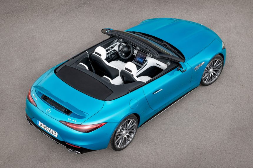 2023 Mercedes-AMG SL 43 debuts F1-derived tech image