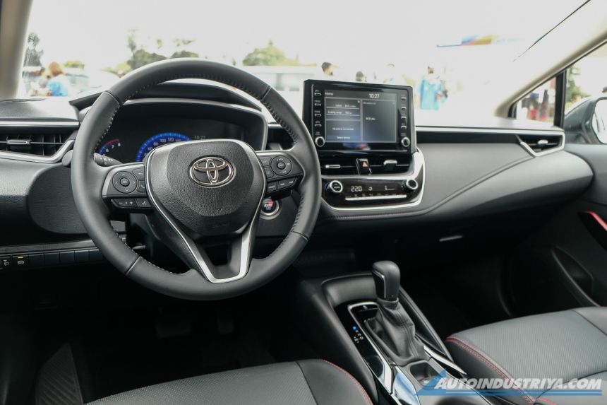 2022 Corolla GR-S with Toyota Safety Sense begins at PHP 1.302M image