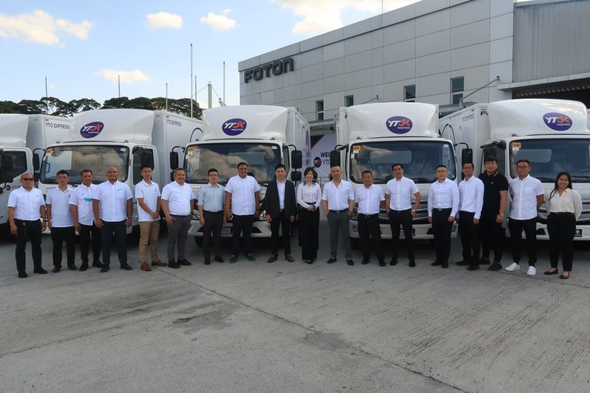 Foton turns over 300 trucks to YTO Express Philippines image