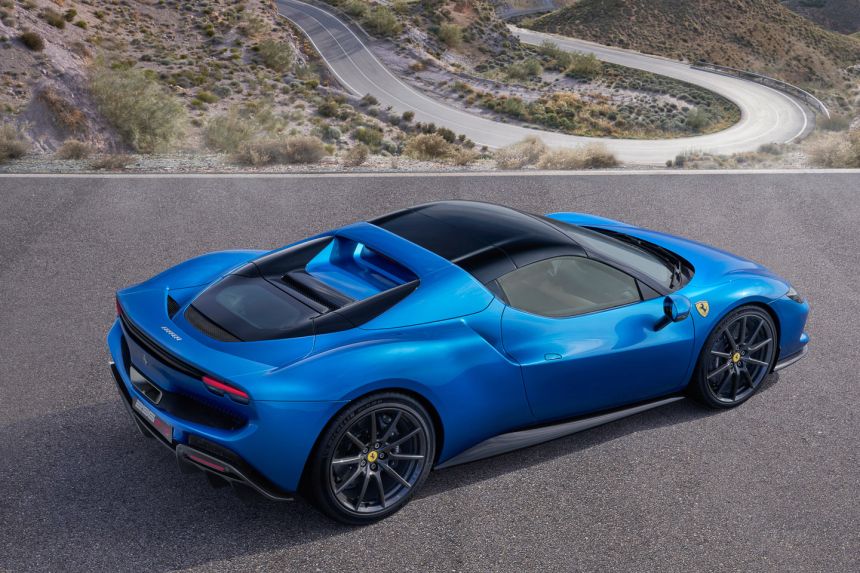 2022 296 GTS: Ferrari