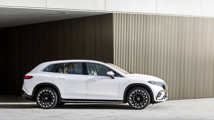 Mercedes-Benz EQS image