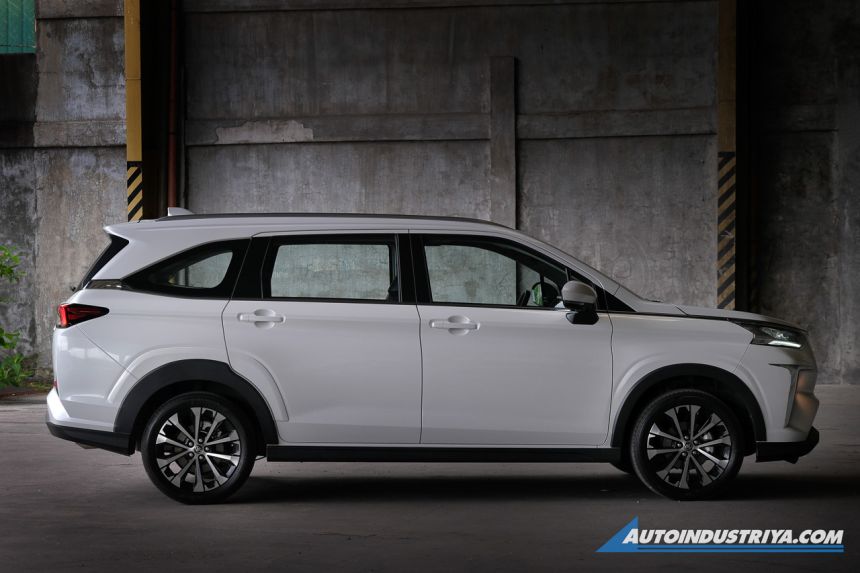 Specs, prices, features: 2022 Toyota Veloz begins at PHP 1.185M image