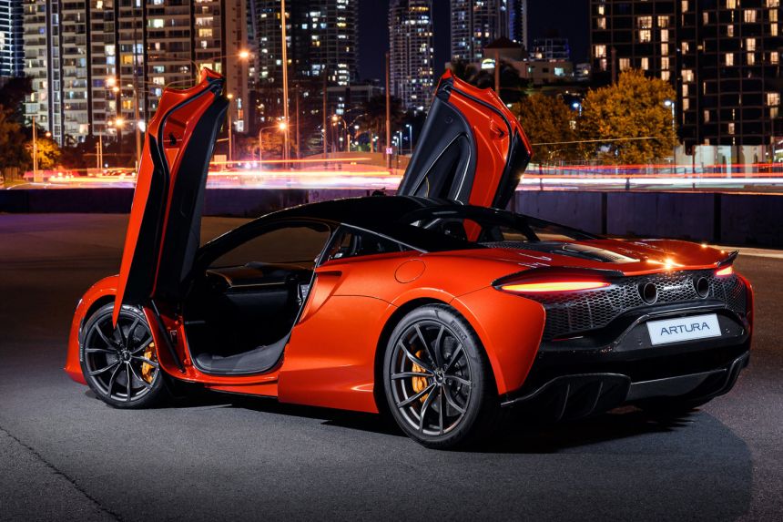 Former Ferrari tech boss is new McLaren CEO image