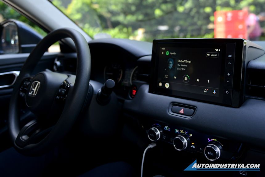 HONDA HRV DRIVE image