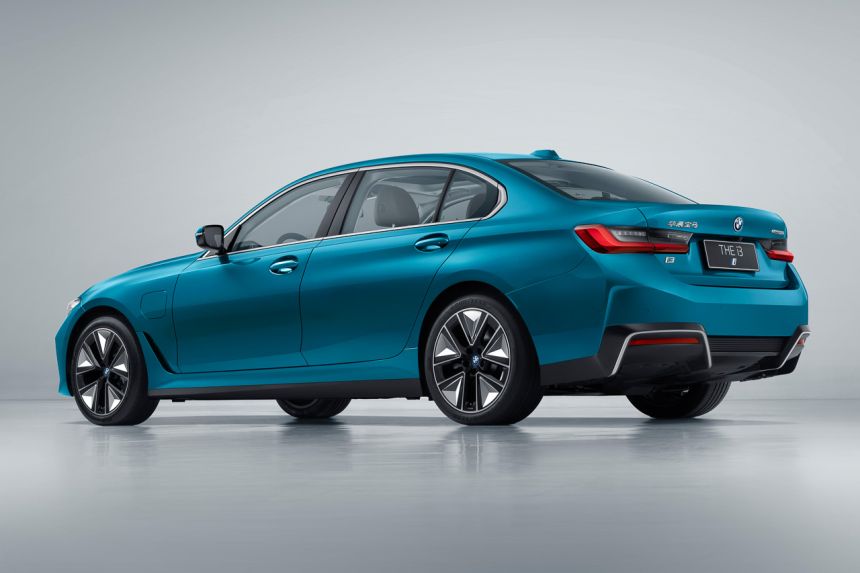 Will 2023 BMW 3 Series look like the i3 electric sedan? image