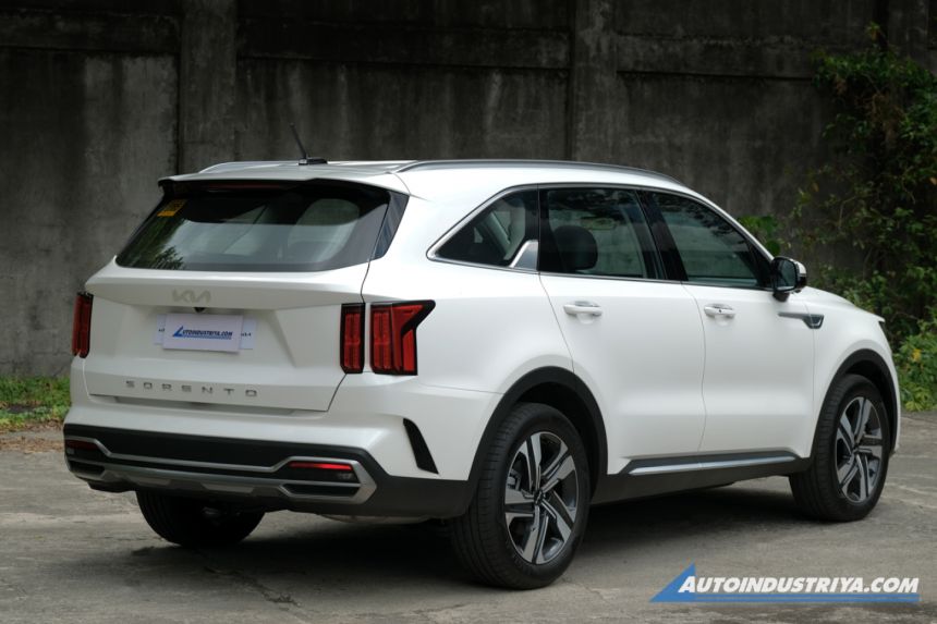 2022 Kia Sorento SX image
