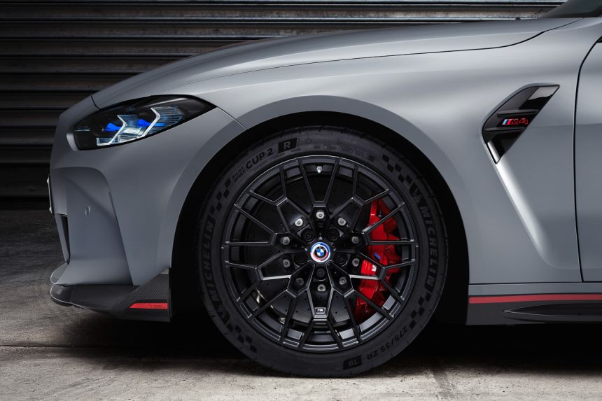 BMW M4 CSL image