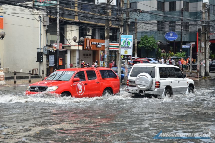 AutoIndustriya.com wins Best Technology Feature at 21st HFA image