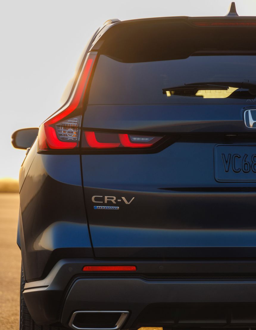 Honda drops first teasers of all-new 2023 CR-V image