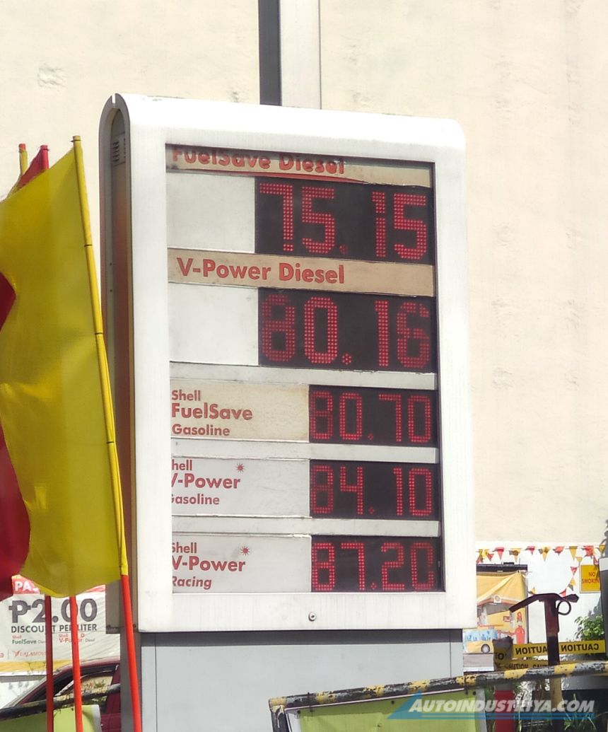Look: Gas prices now averaging PHP 80 and above image
