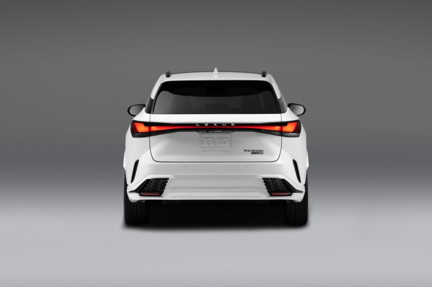 2023 Lexus RX drops V6 for turbocharged inline-four image