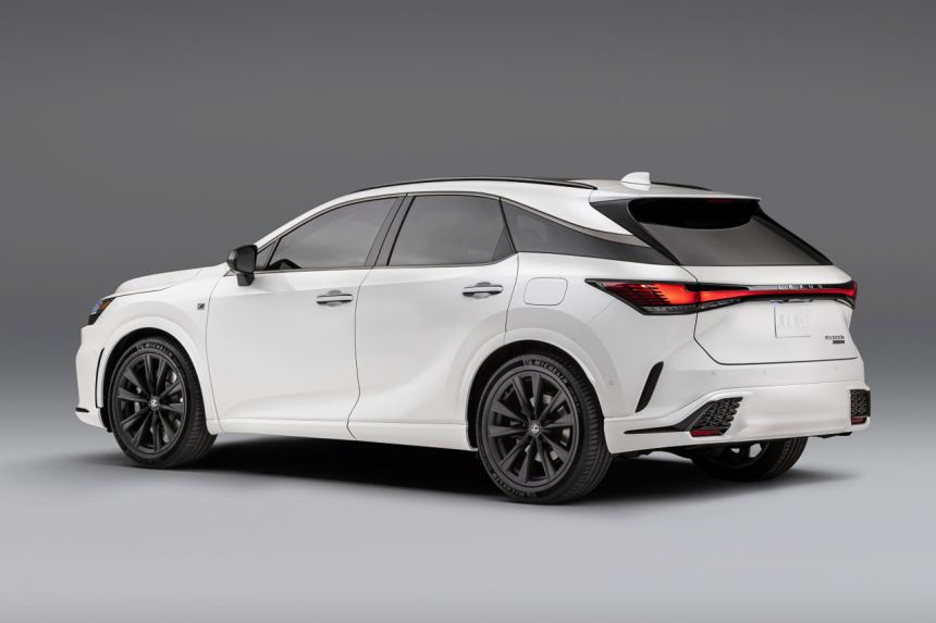 2023 Lexus RX drops V6 for turbocharged inline-four image