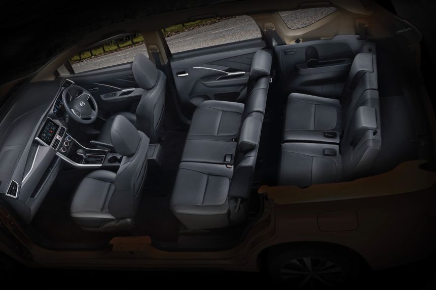 Nissan Livina PH image