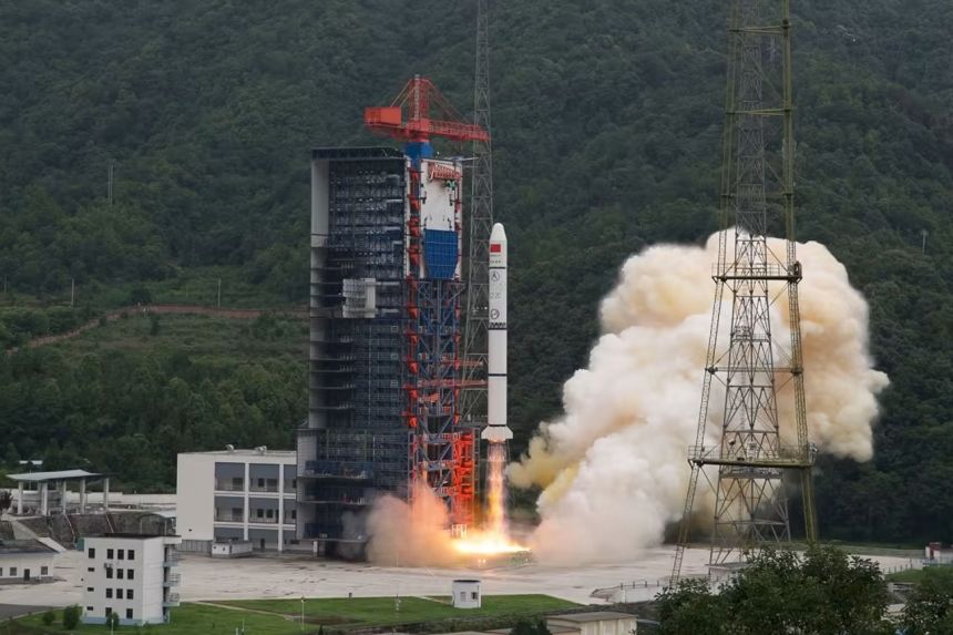 Geely launches first satellites to help guide self-driving vehicles image