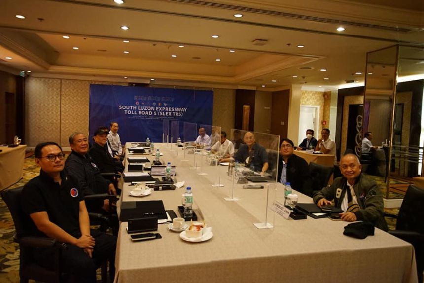 SMC, DOTr sign expressway deal linking Lucena to Sorsogon image