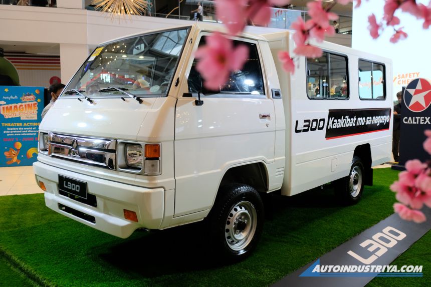 Mitsubishi Kyaraban image