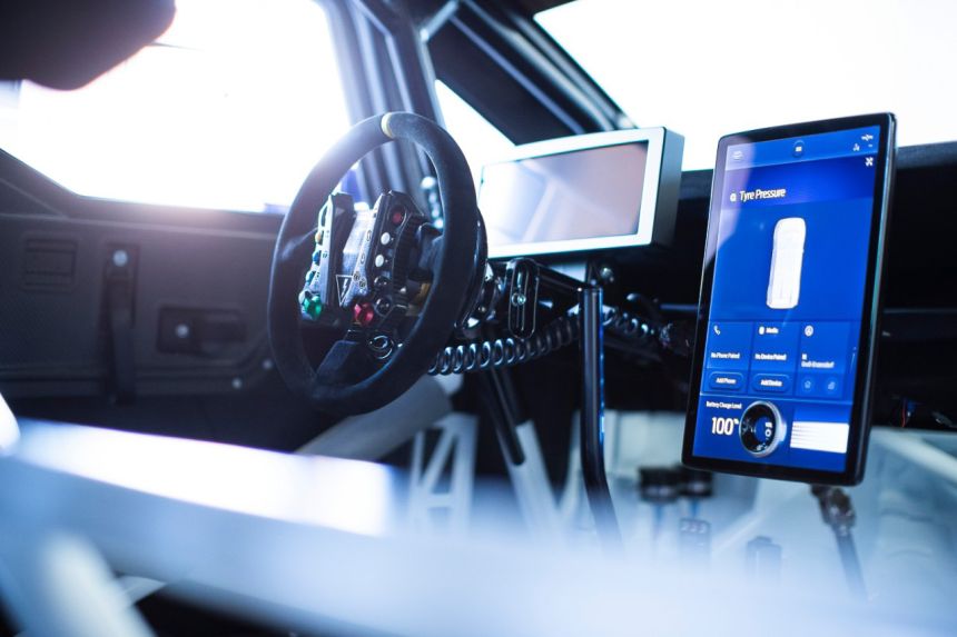 Ford Electric Supervan: the new Renault Espace F1 image