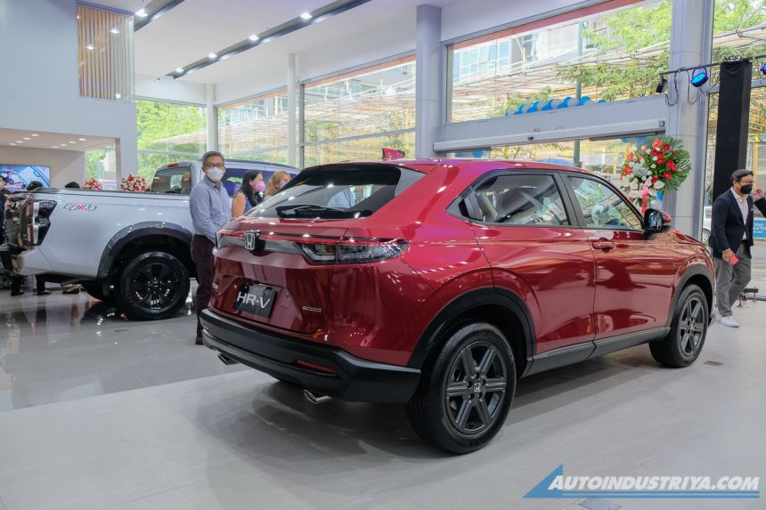 AC Motors Centrale BGC offers Kia, Isuzu, Honda, VW under one roof image