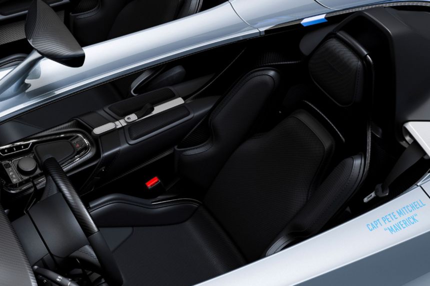 Aston Martin goes full Top Gun with V12 Speedster Maverick image