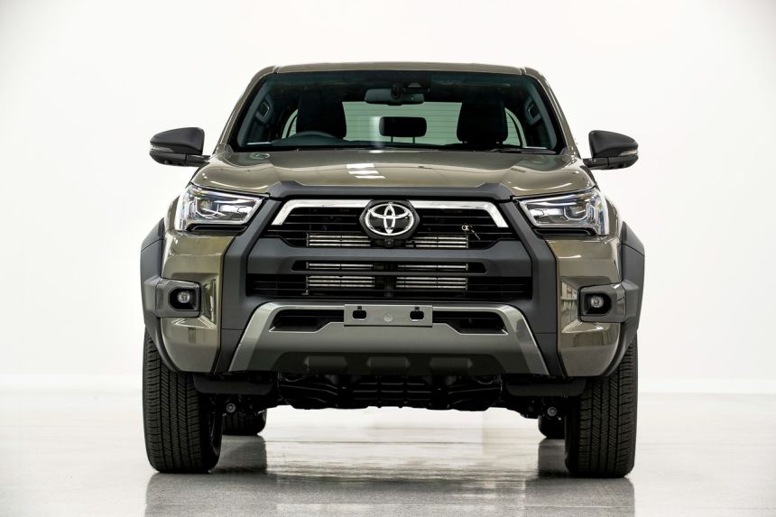 Toyota Hilux to become an electrified turbodiesel in 2024 image