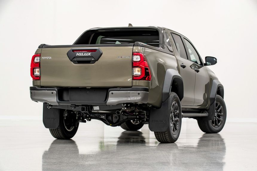 Toyota Hilux to become an electrified turbodiesel in 2024 image
