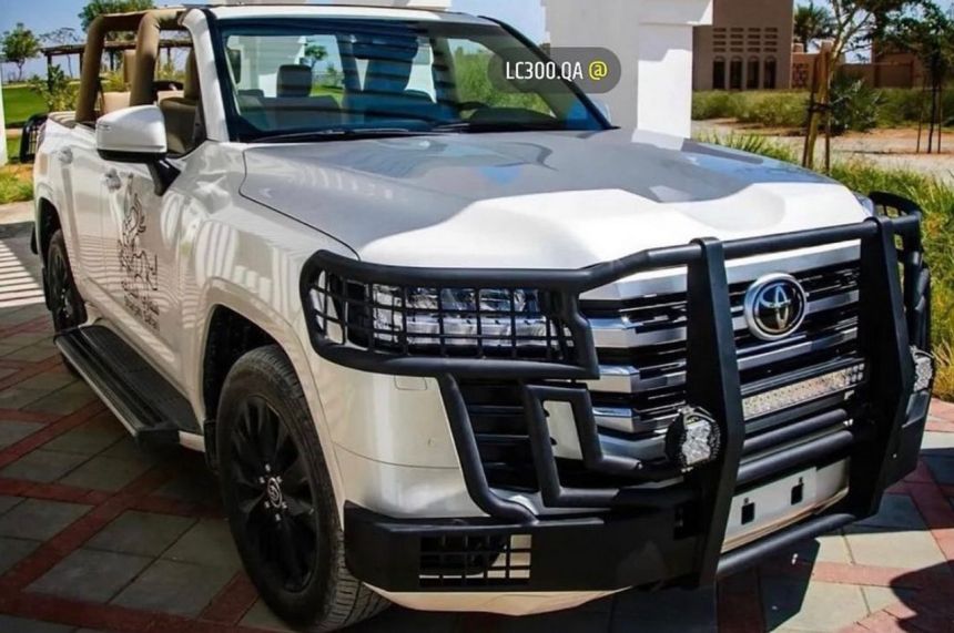 Spotted: LC300 Cabriolet Safari-Edition image