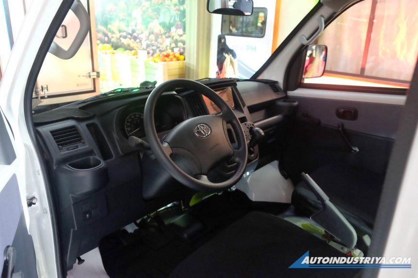 2022 Toyota Lite Ace is ready to drive your business image