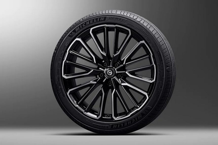 All-new Toyota Crown looks sleek in Modellista, GR Parts image