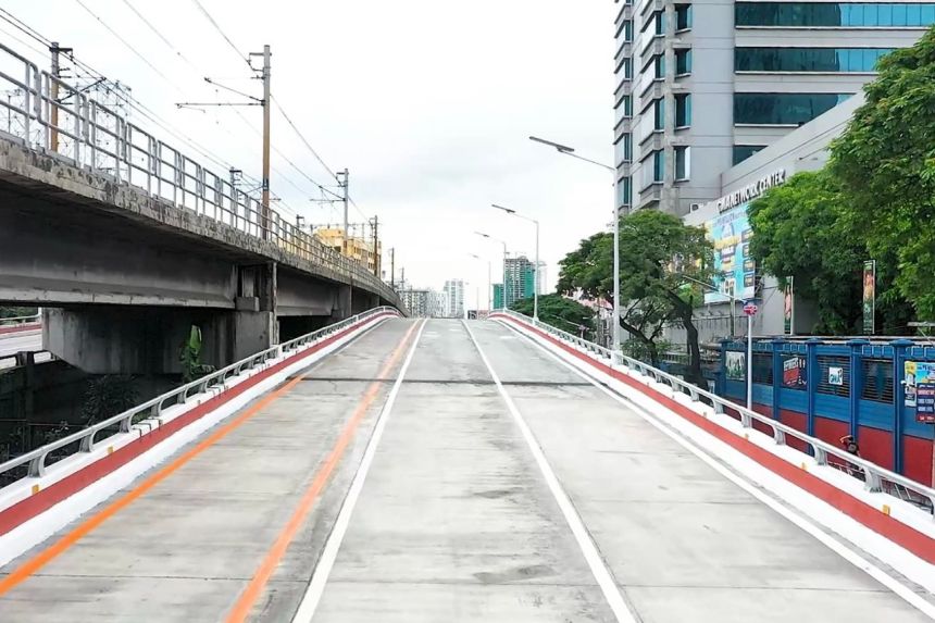 LOOK: EDSA Timog Flyover SB reopens tomorrow, July 23 image