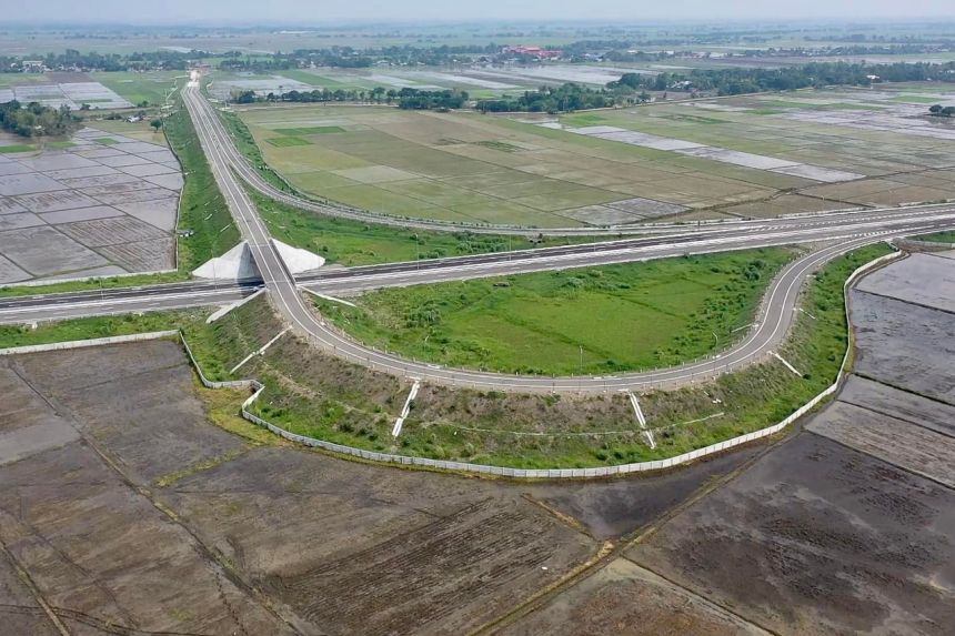 Entire 30-km of Central Luzon Link Expressway 96% complete image