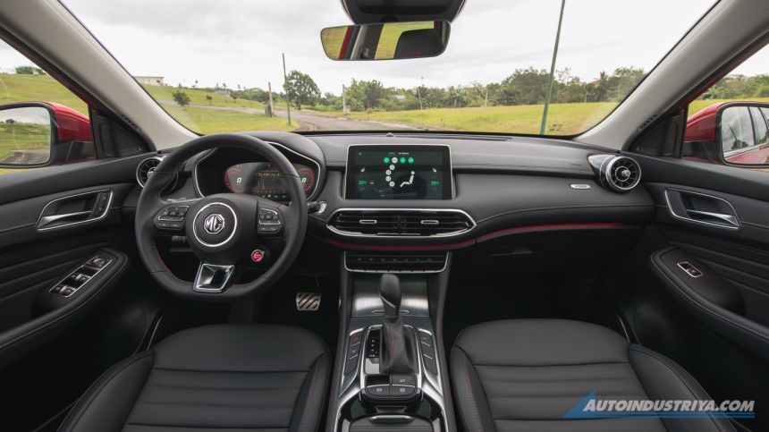 Embargo: MG HS Review image