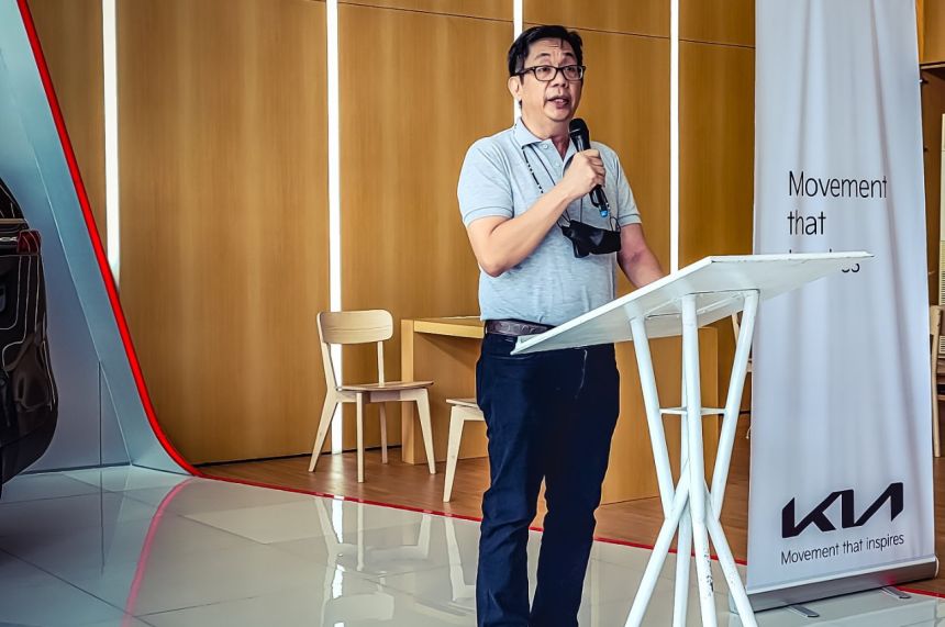 Kia dealership number 42 opens in Kawit, Cavite image