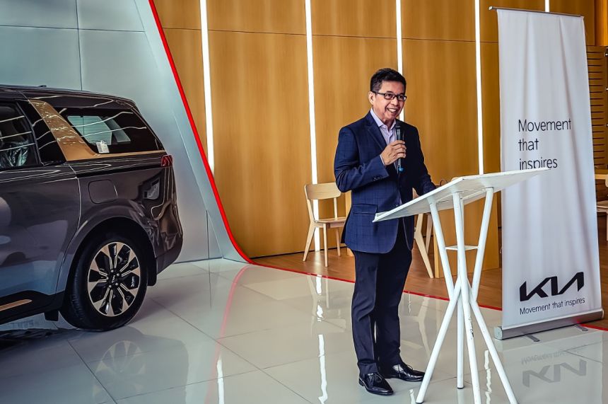 Kia dealership number 42 opens in Kawit, Cavite image