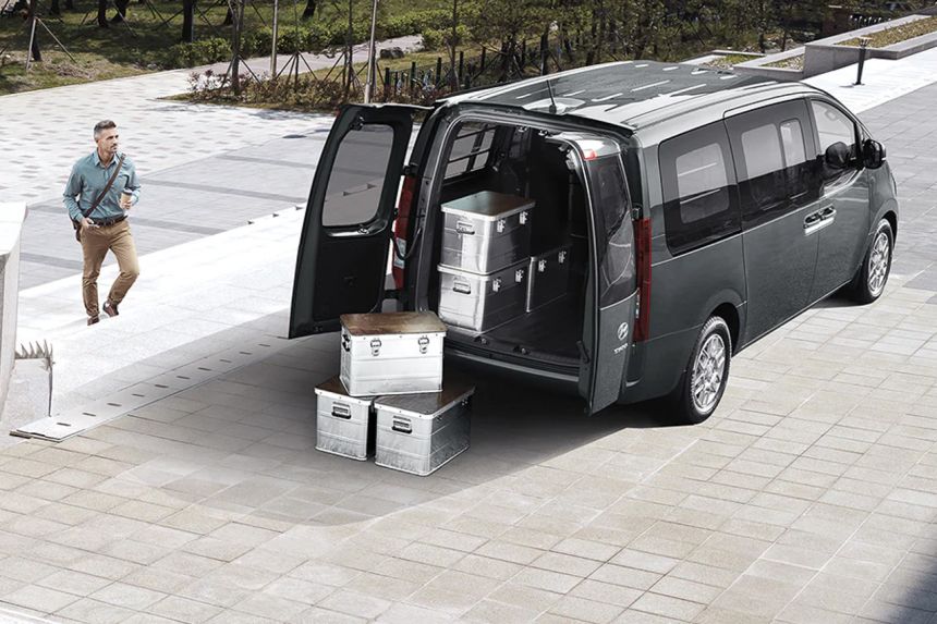 Hyundai Staria Cargo now in PH, can carry 4,900L of luggage DRAFT image