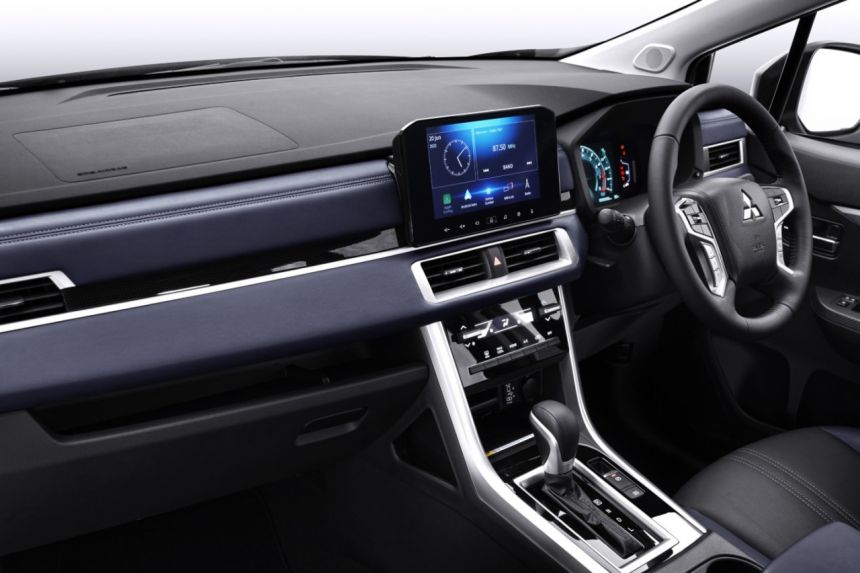 2023 Mitsubishi Xpander Cross ready to take on Veloz image