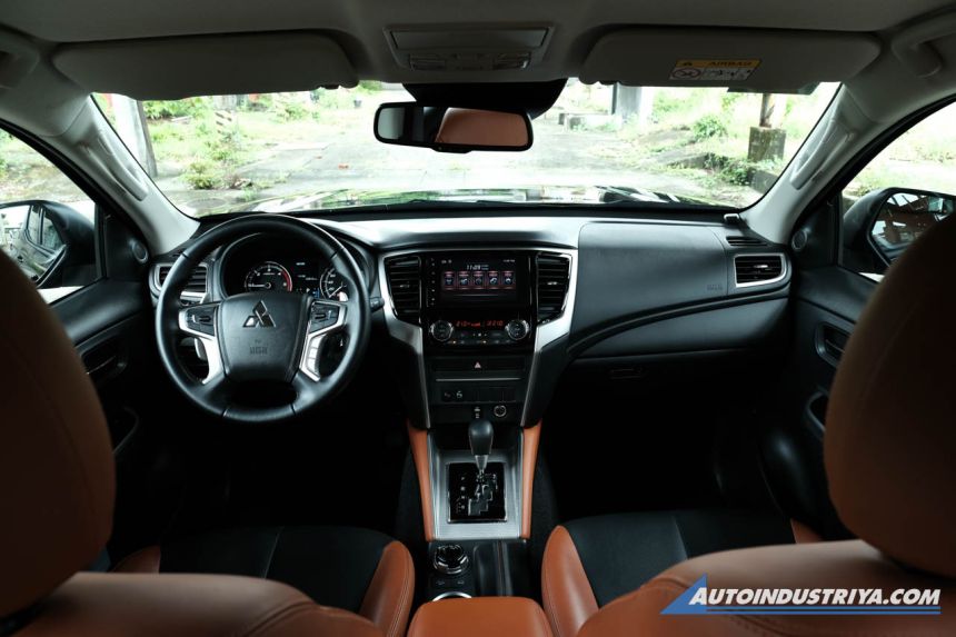 2022 Mitsubishi Strada Athlete Black Series 4WD A/T image