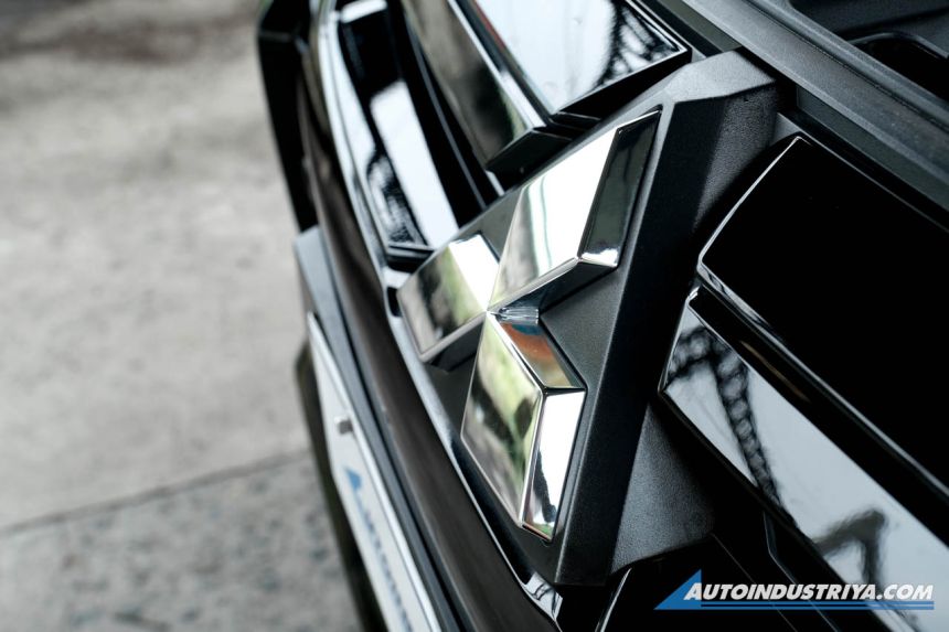 2022 Mitsubishi Strada Athlete Black Series 4WD A/T image