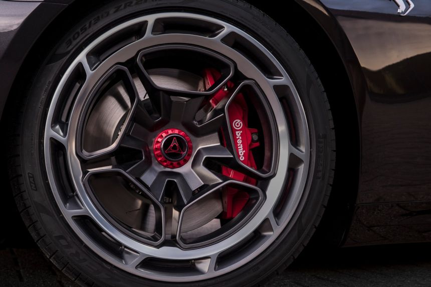 Electric Muscle: Dodge Charger Daytona SRT faster than Hellcat image