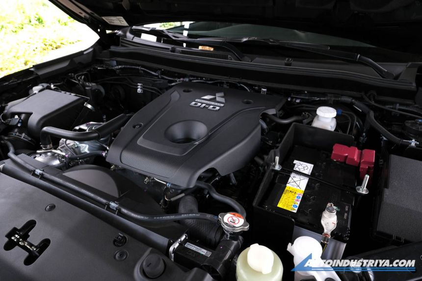 2022 Mitsubishi Montero Sport Black Series 2.4L 2WD image