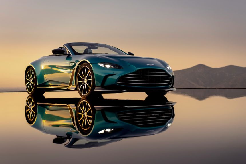 Aston Martin V12 Vantage Roadster image