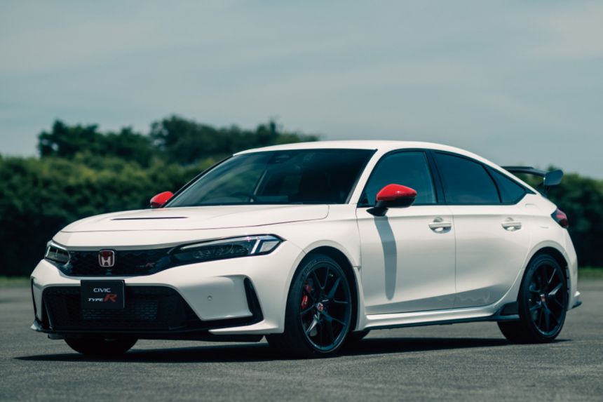 Civic Type R at 25: Six generations of Honda's hot hatch image